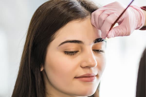 The shape of Eyebrows and Face Cuts
